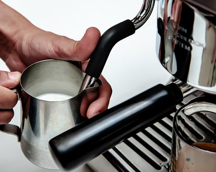 How to Use the Bialetti Tuttocrema Milk Frother - Alternative Brewing